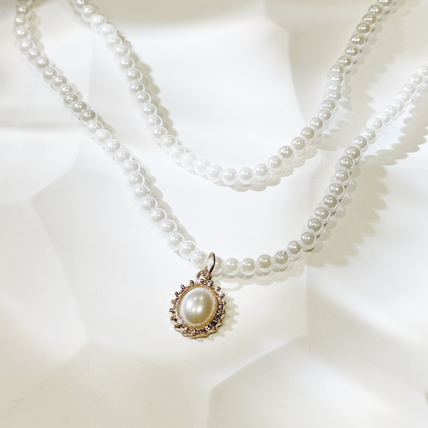 Modern Pearls Necklace