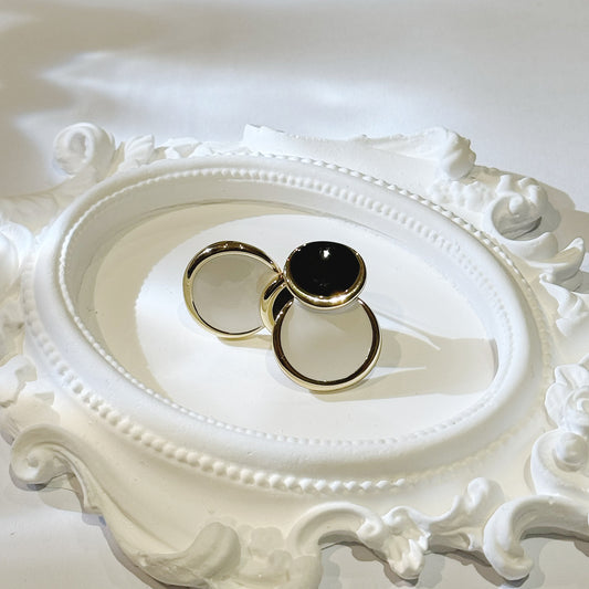 Black & White Ear Rings