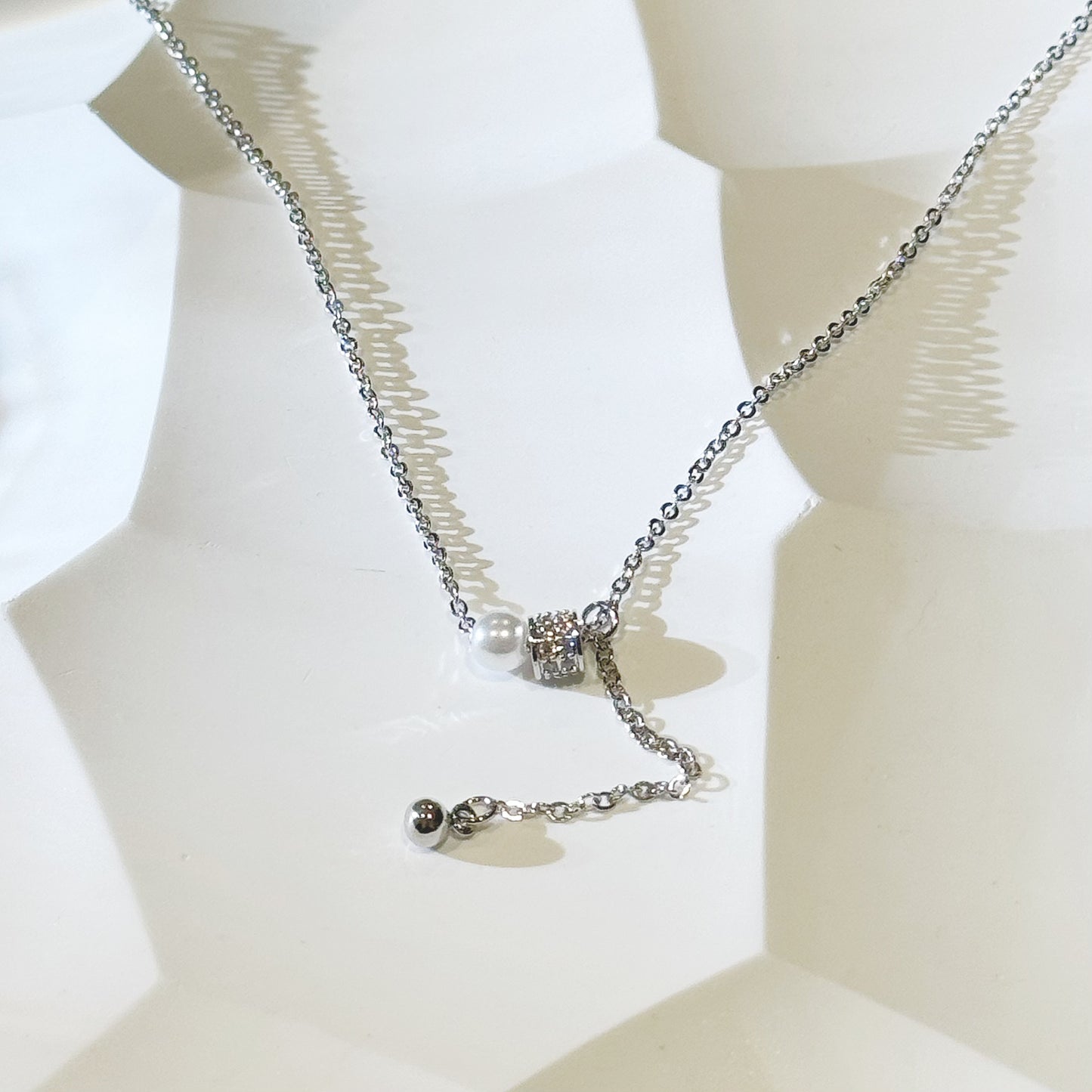 Sliver Pearls Necklace