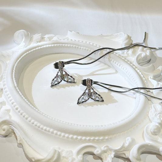 Sliver Whale Tail Ear Rings