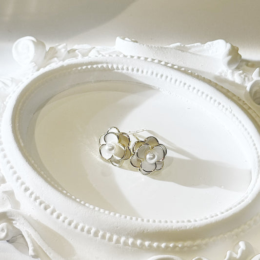 Camellia Japonica Ear Rings