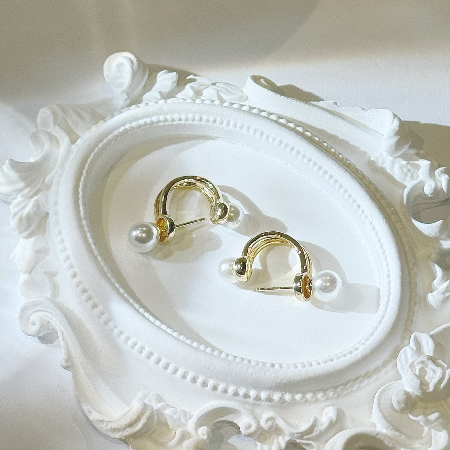 Pearls Ear Rings